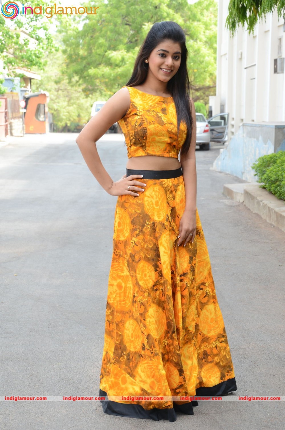 Yamini Bhaskar Actress hd photo