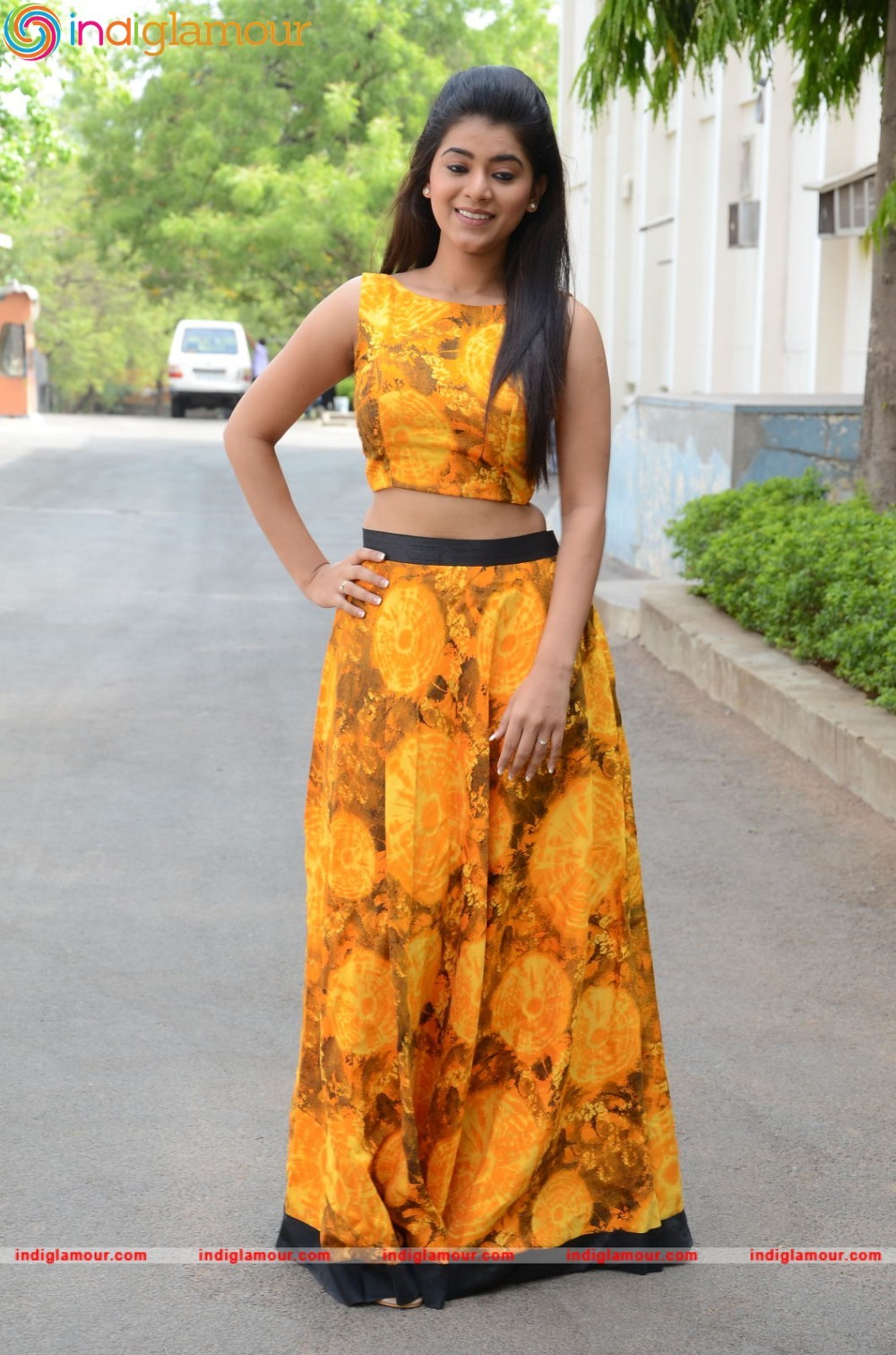 Yamini Bhaskar Actress hd photo