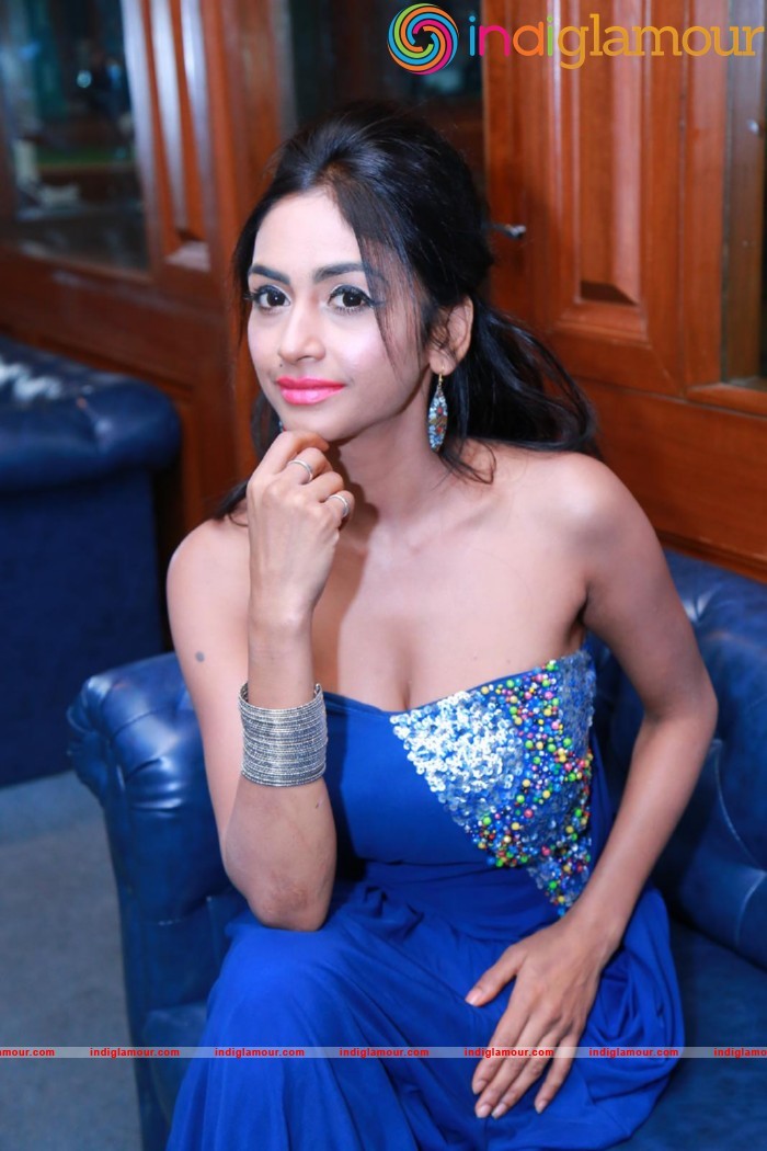Pooja Sree Actress hd photo