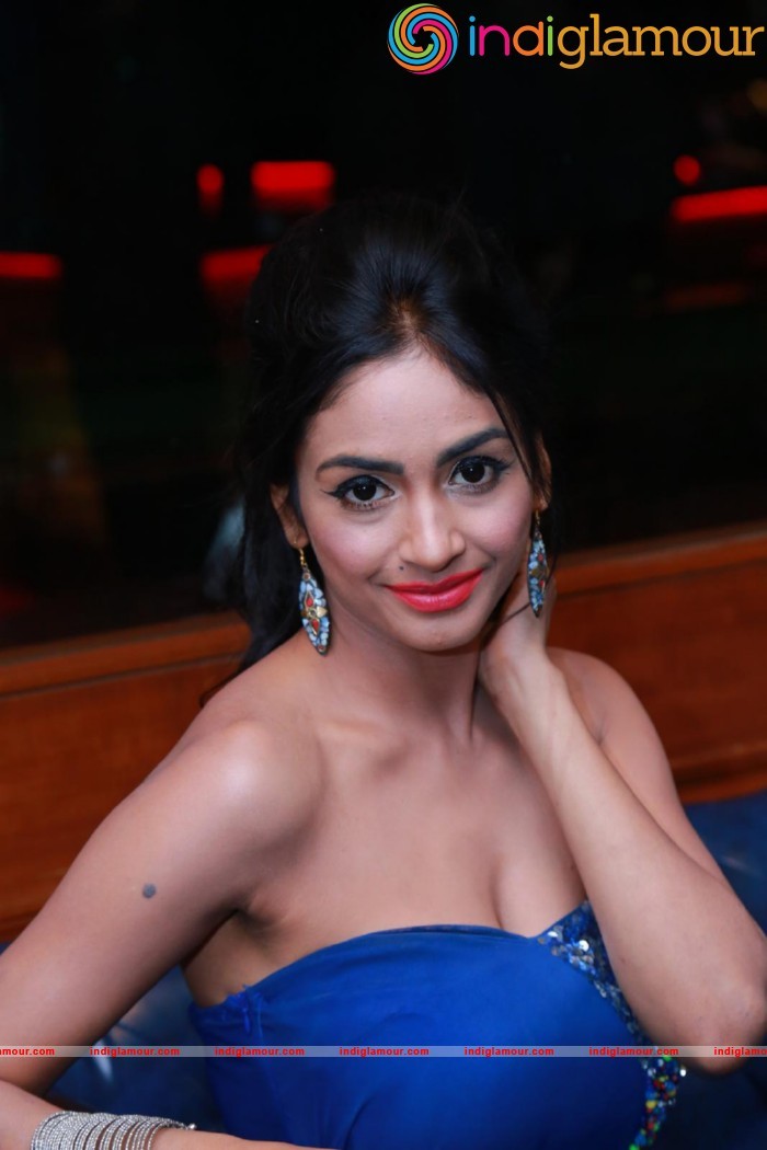 Pooja Sree Actress hd photo
