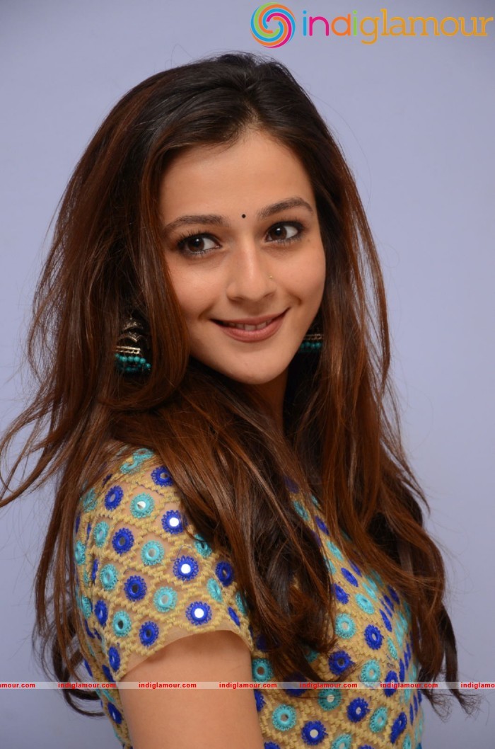 Priyal Gor Actress hd photo