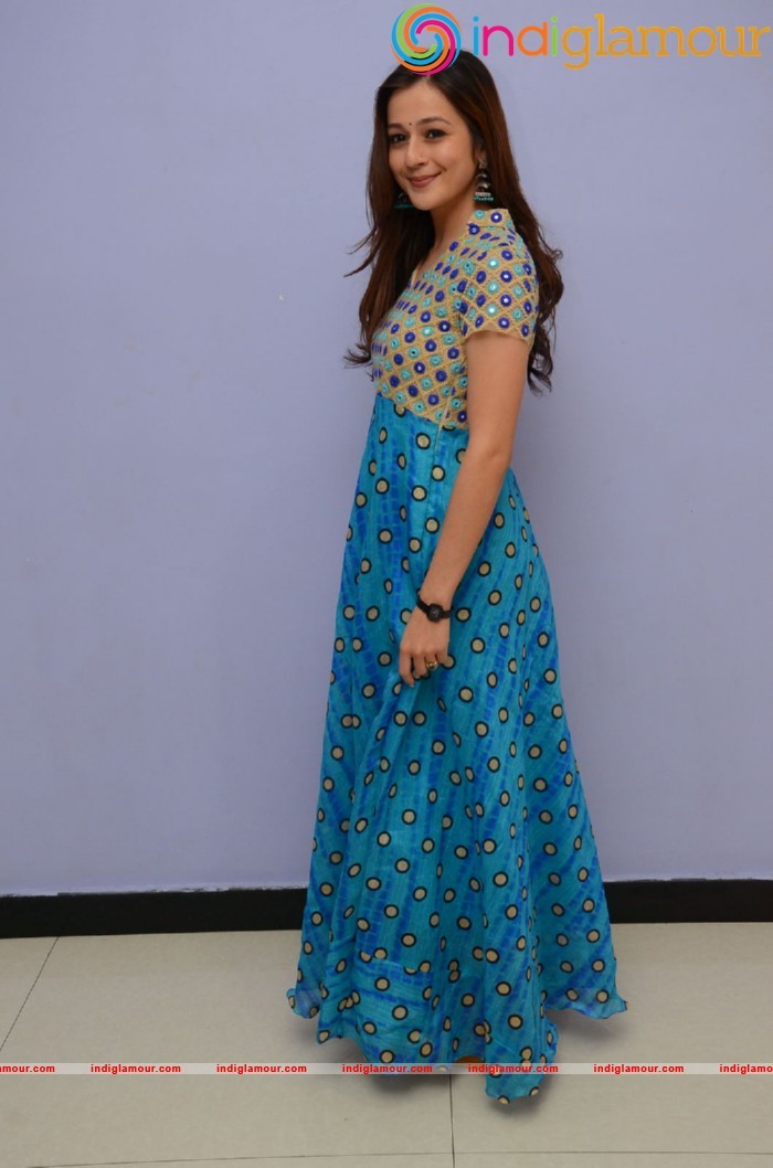 Priyal Gor Actress hd photo