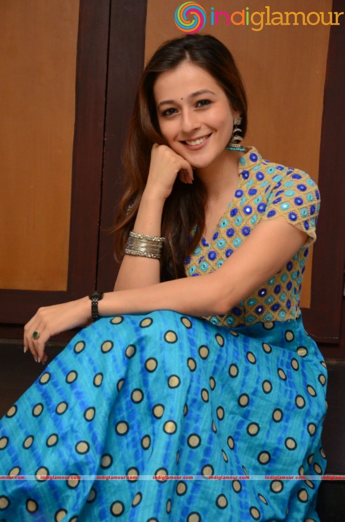Priyal Gor Actress hd photo