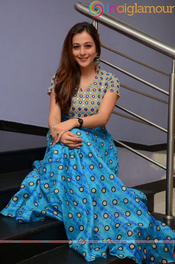 Priyal Gor Actress hd photo