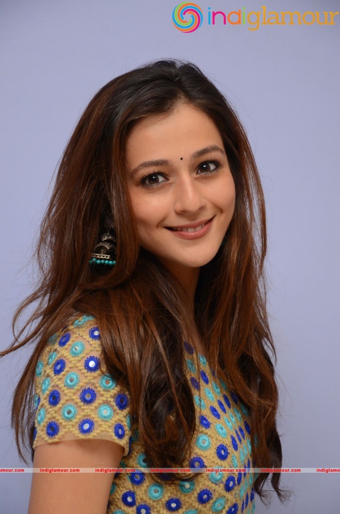 Priyal Gor Actress hd photo