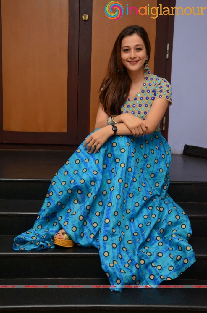 Priyal Gor Actress hd photo