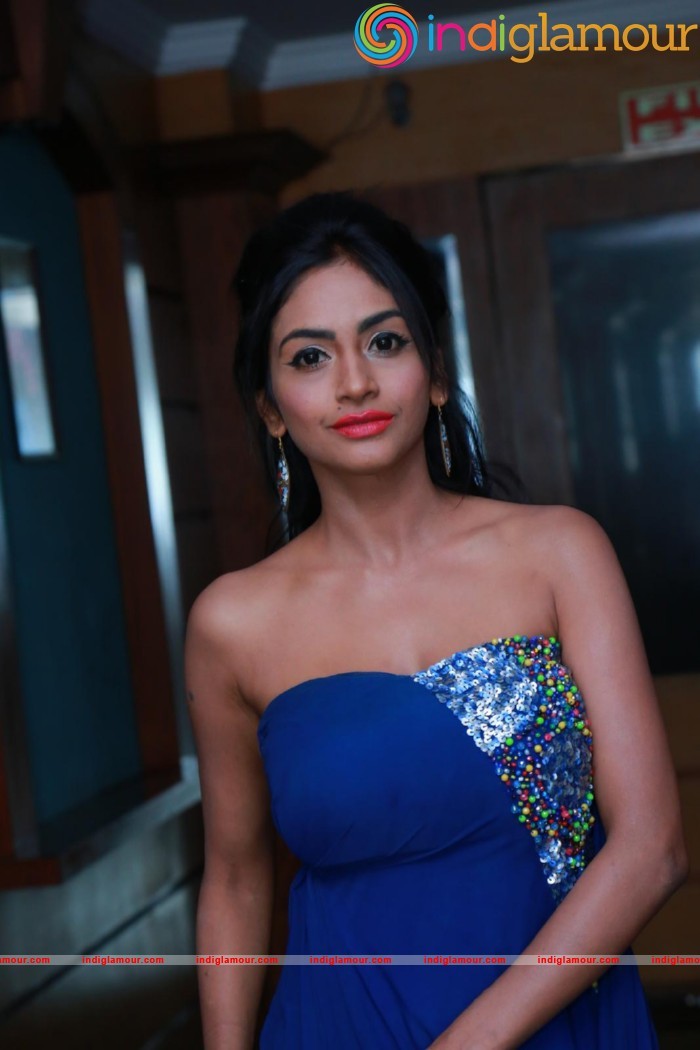 Pooja Sree Spicy Photos Gallery Actress hd photo