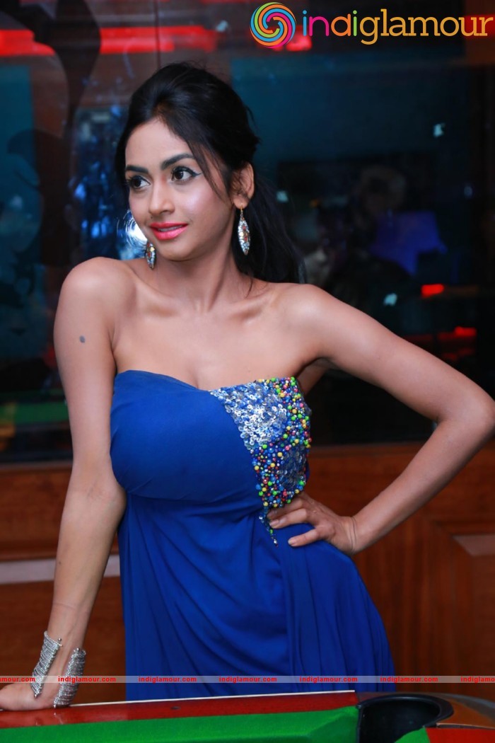 Pooja Sree Spicy Photos Gallery Actress hd photo