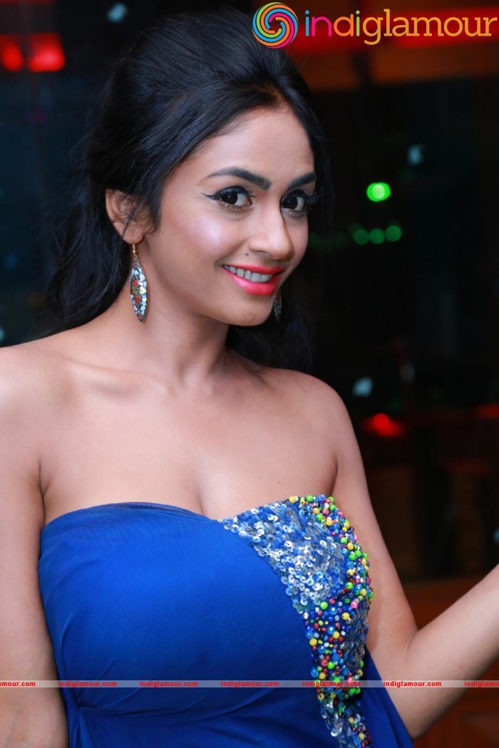 Pooja Sree Spicy Photos Gallery Actress hd photo