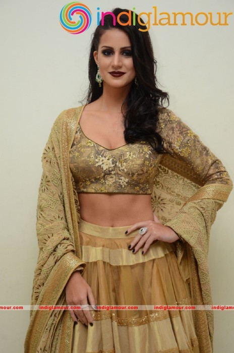 Larissa Bonesi Latest Photos Gallery Actress hd photo