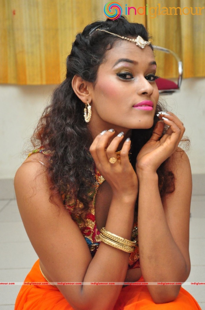 Dancer Nisha Spicy Photos Actress hd photo