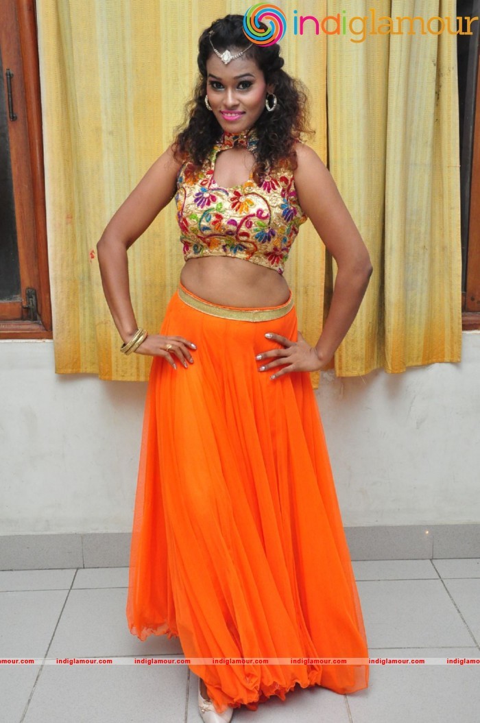 Dancer Nisha Spicy Photos Actress hd photo