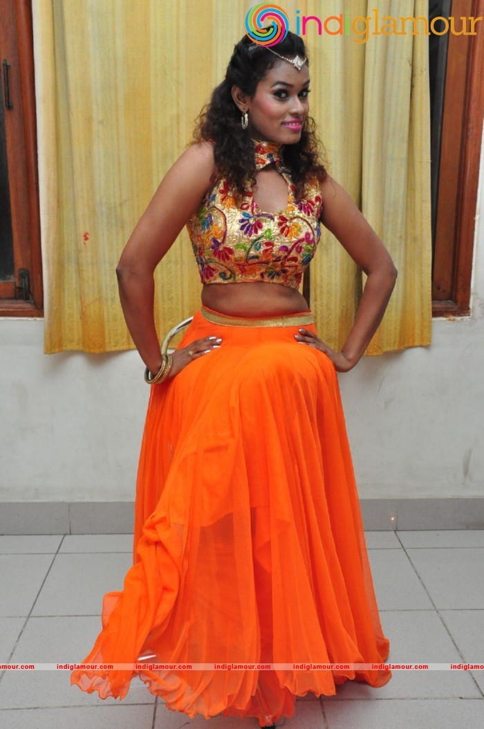 Dancer Nisha Spicy Photos Actress hd photo