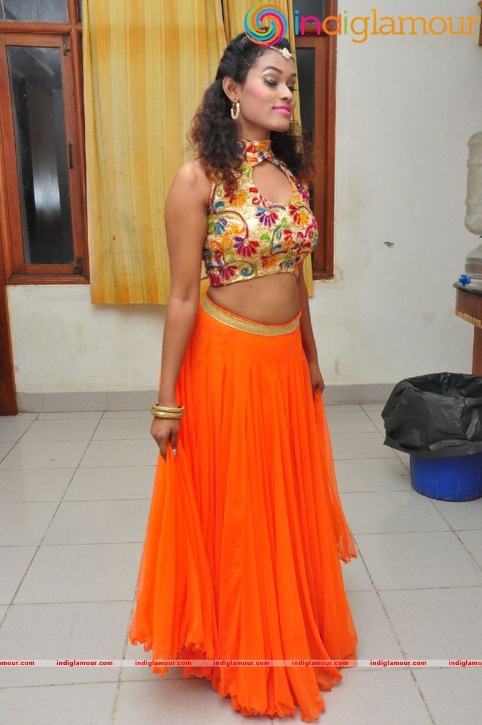 Dancer Nisha Spicy Photos Actress hd photo
