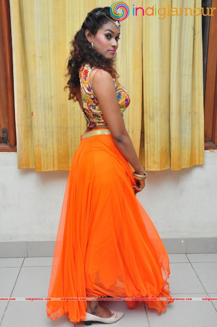 Dancer Nisha Spicy Photos Actress hd photo