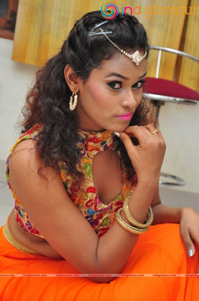 Dancer Nisha Spicy Photos Actress hd photo