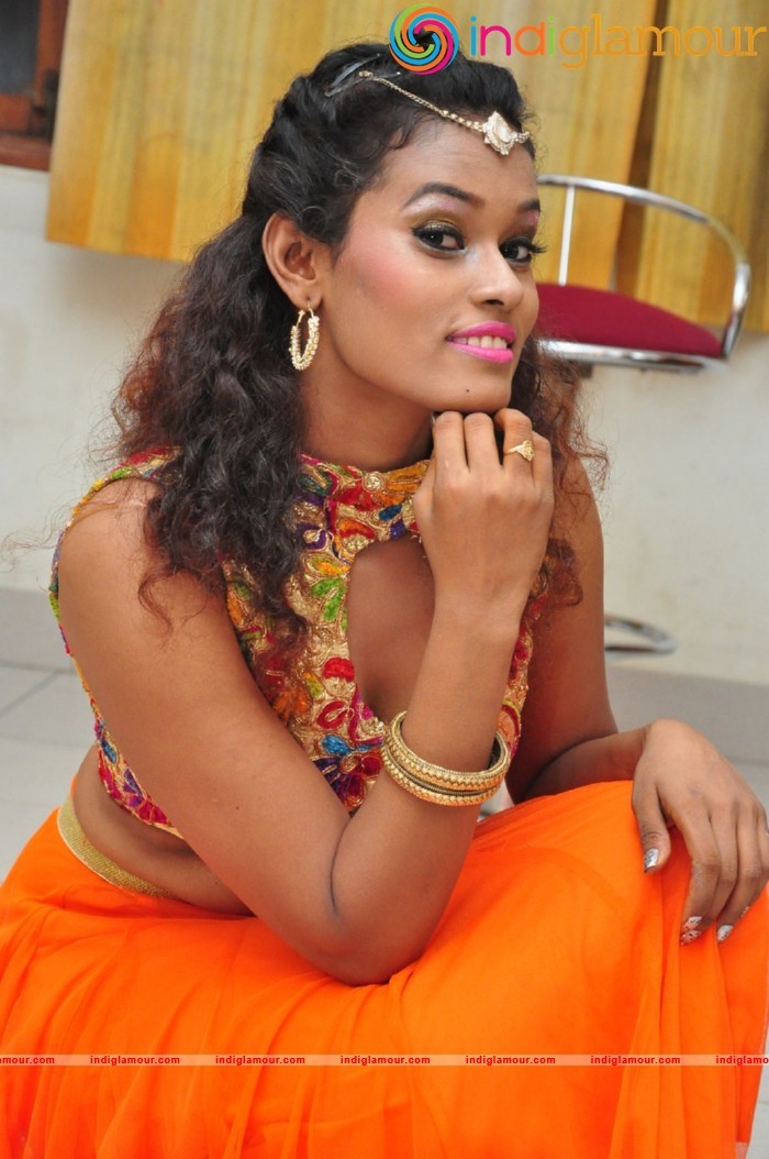Dancer Nisha Spicy Photos Actress hd photo