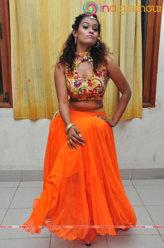 Dancer Nisha Spicy Photos Actress hd photo