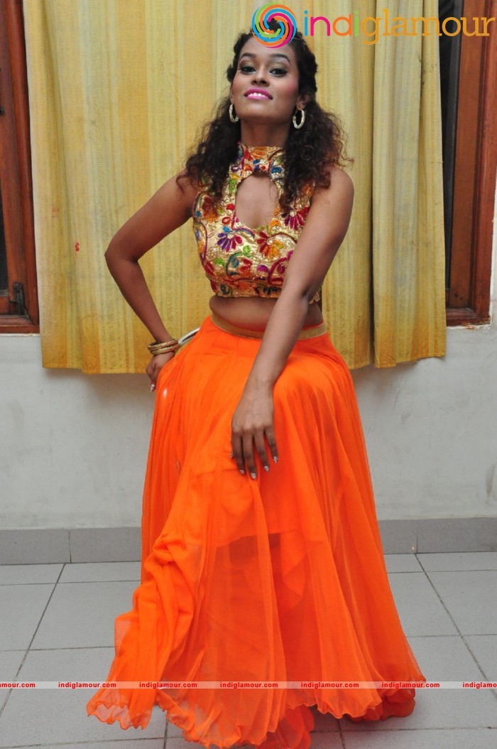 Dancer Nisha Spicy Photos Actress hd photo