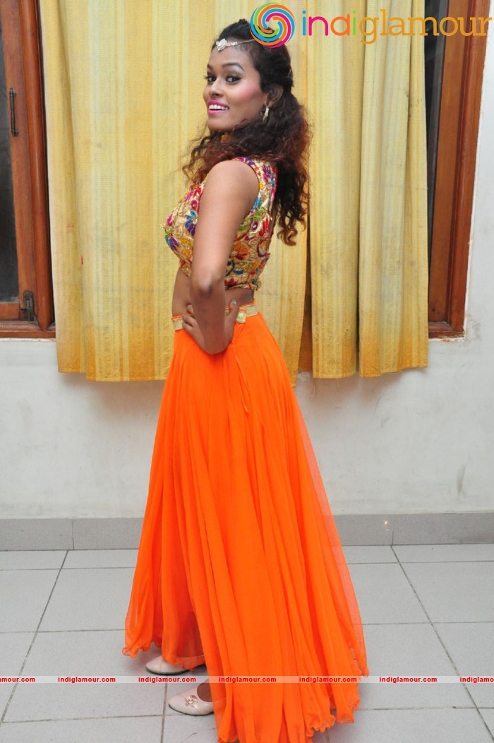 Dancer Nisha Spicy Photos Actress hd photo