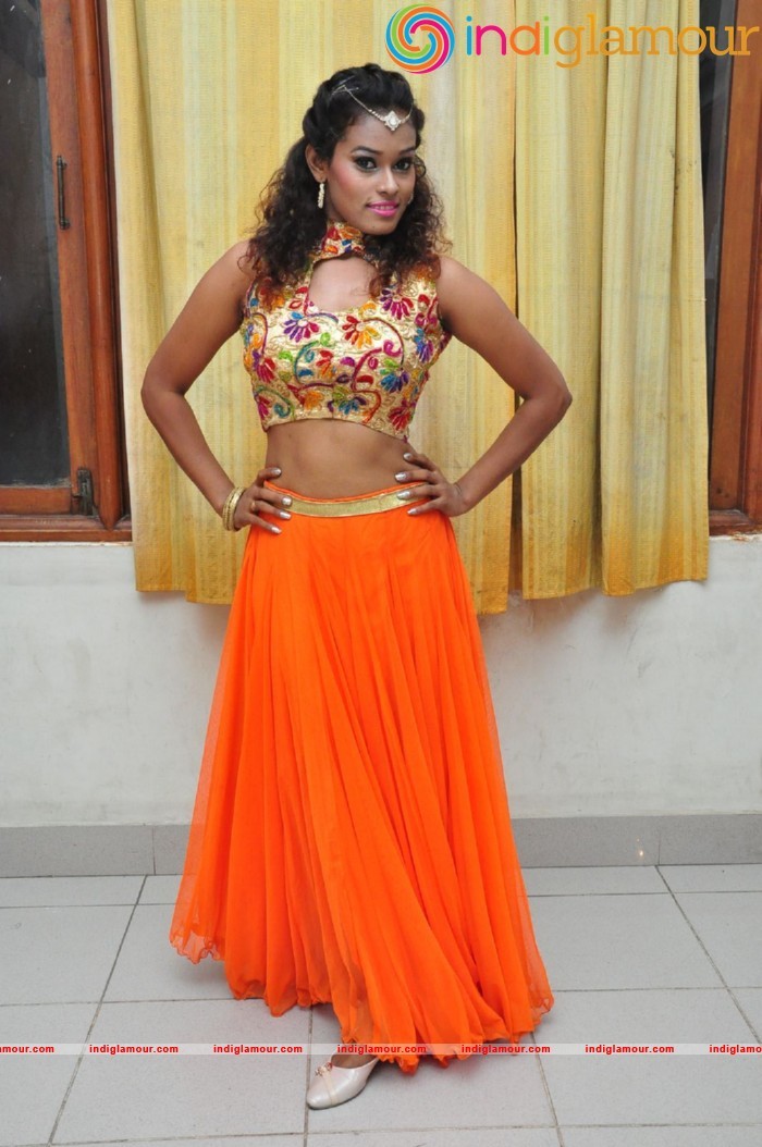 Dancer Nisha Spicy Photos Actress hd photo