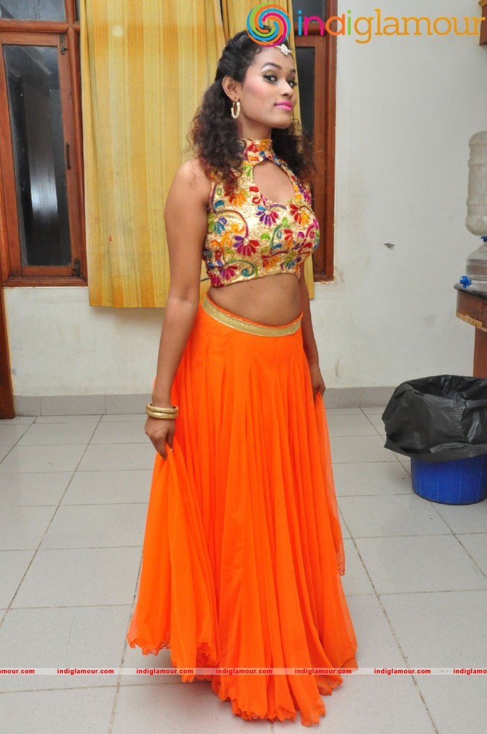 Dancer Nisha Spicy Photos Actress hd photo