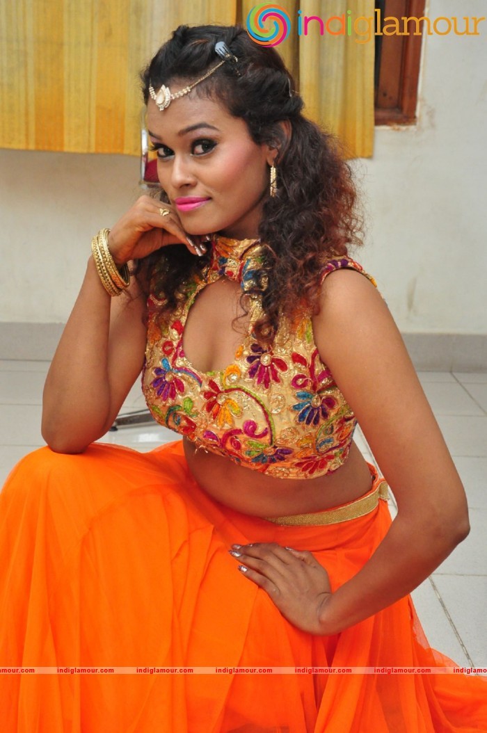 Dancer Nisha Spicy Photos Actress hd photo