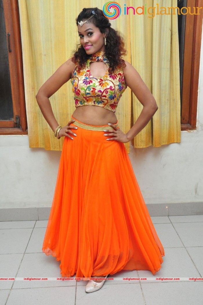 Dancer Nisha Spicy Photos Actress hd photo