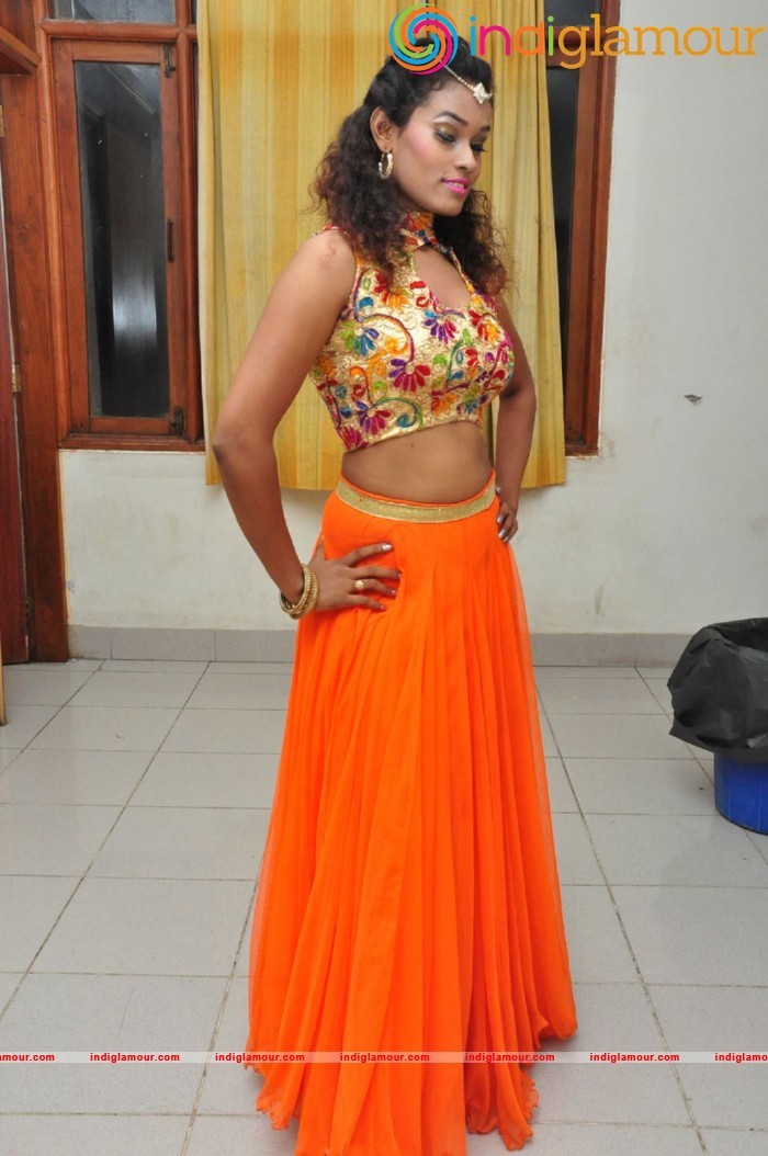 Dancer Nisha Spicy Photos Actress hd photo