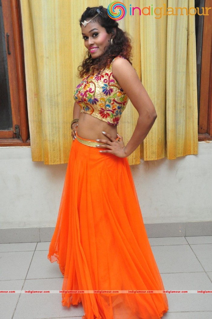Dancer Nisha Spicy Photos Actress hd photo