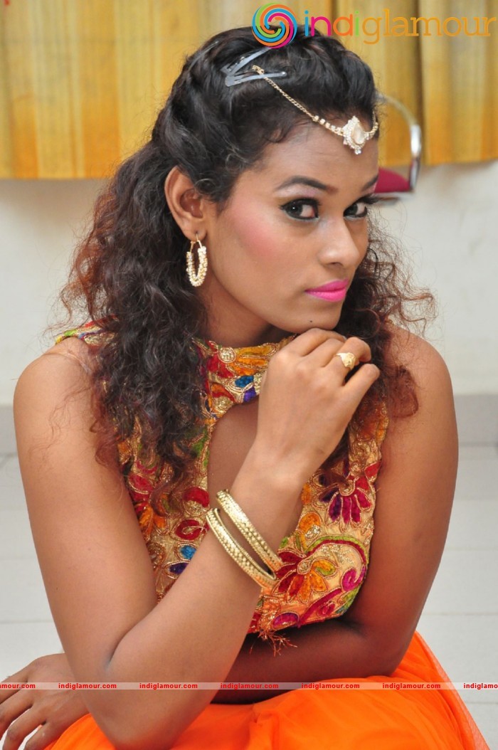 Dancer Nisha Spicy Photos Actress hd photo