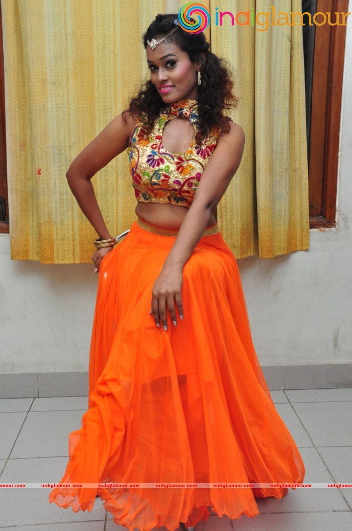 Dancer Nisha Spicy Photos Actress hd photo