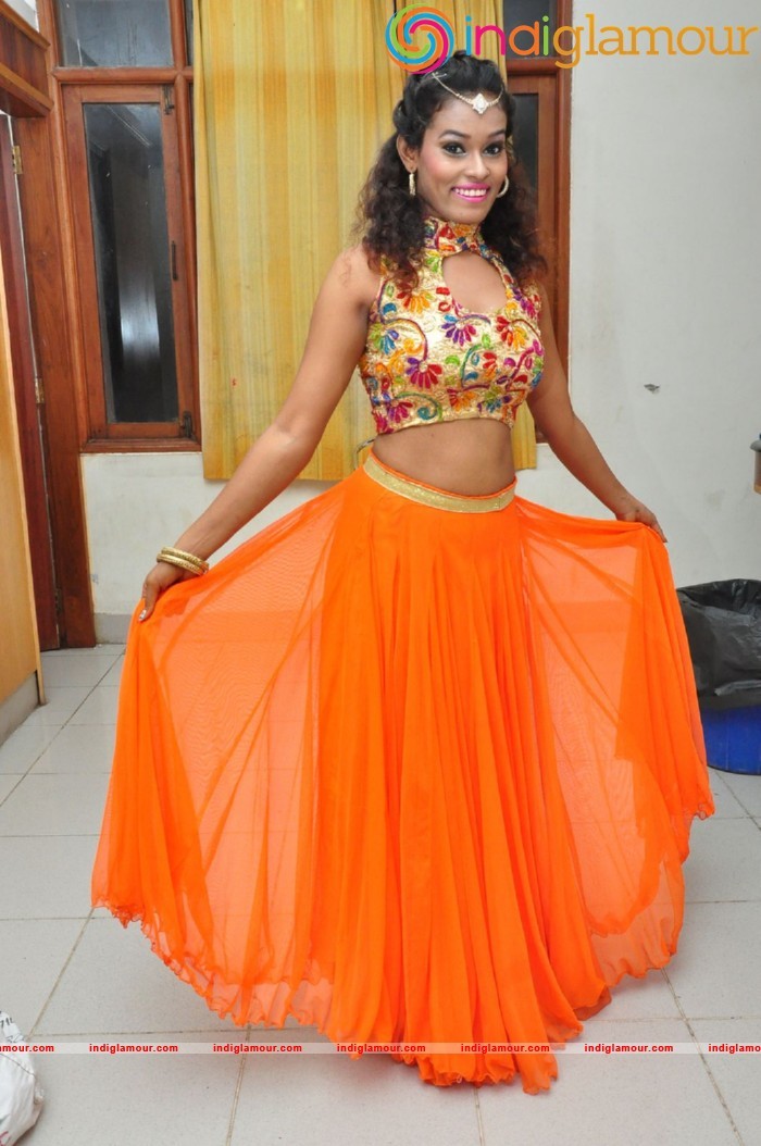 Dancer Nisha Spicy Photos Actress hd photo