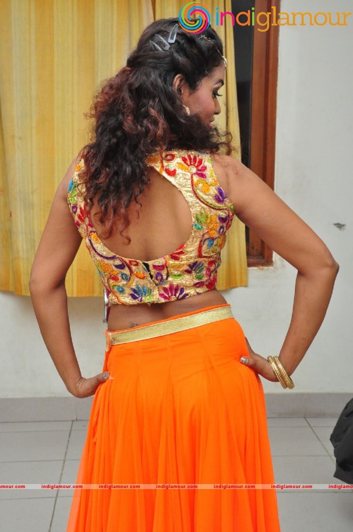 Dancer Nisha Spicy Photos Actress hd photo
