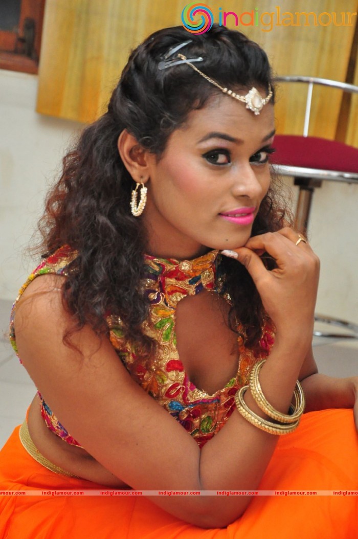 Dancer Nisha Spicy Photos Actress hd photo