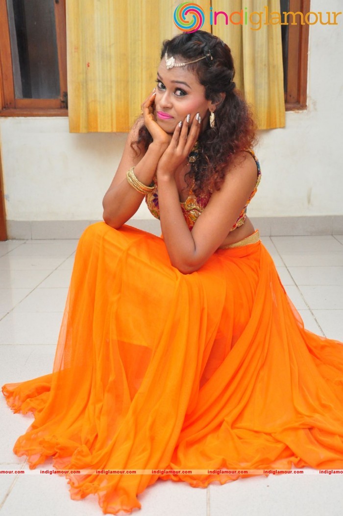 Dancer Nisha Spicy Photos Actress hd photo
