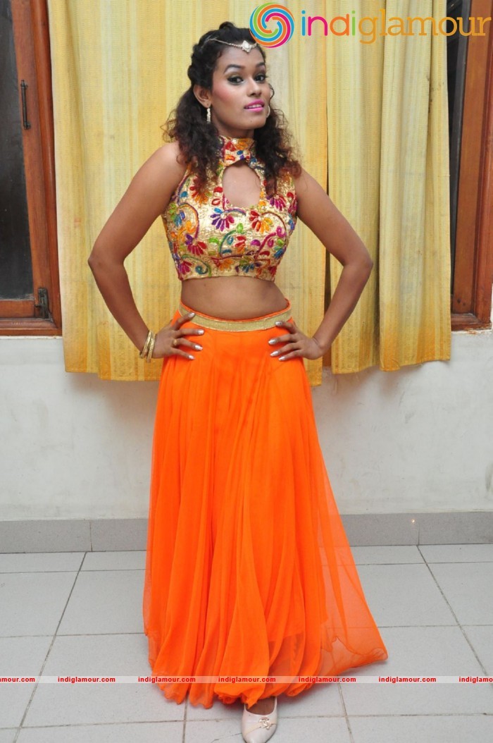 Dancer Nisha Spicy Photos Actress hd photo