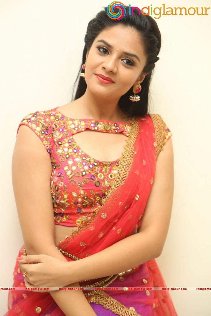 Sri Mukhi Actress hd photo
