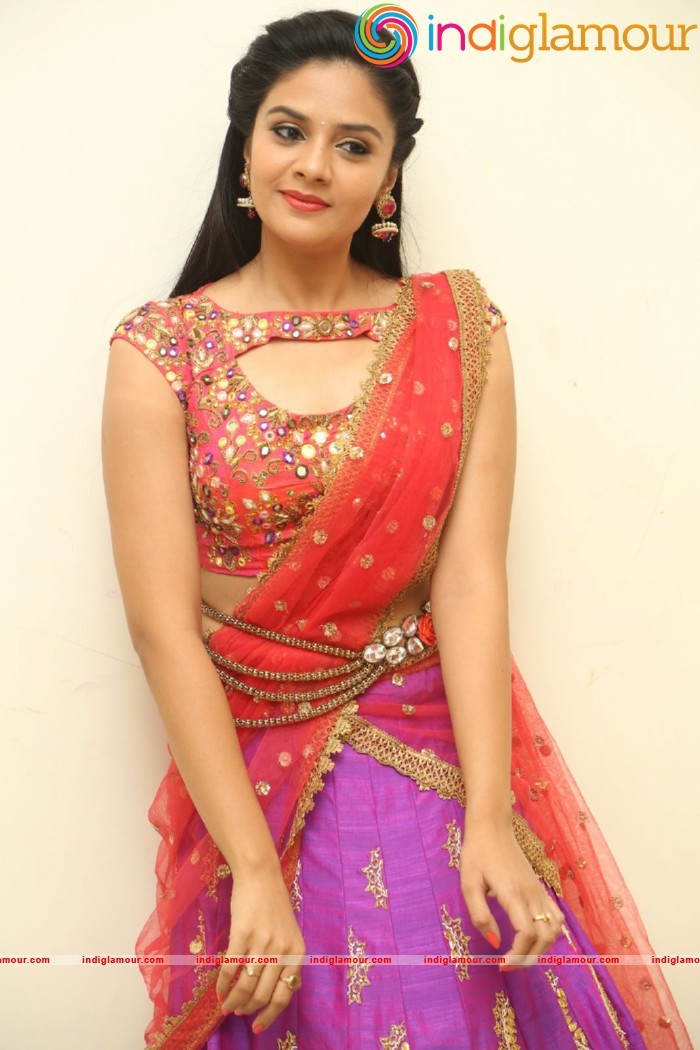 Sri Mukhi Actress hd photo