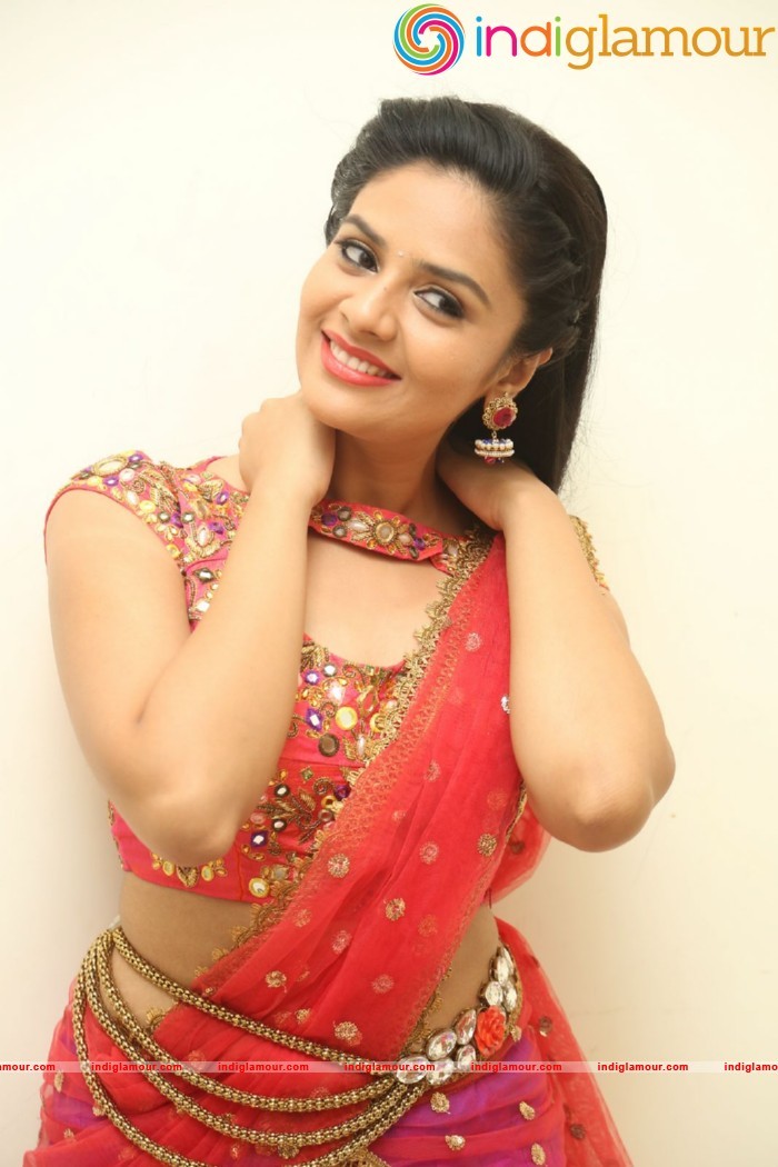 Sri Mukhi Actress hd photo