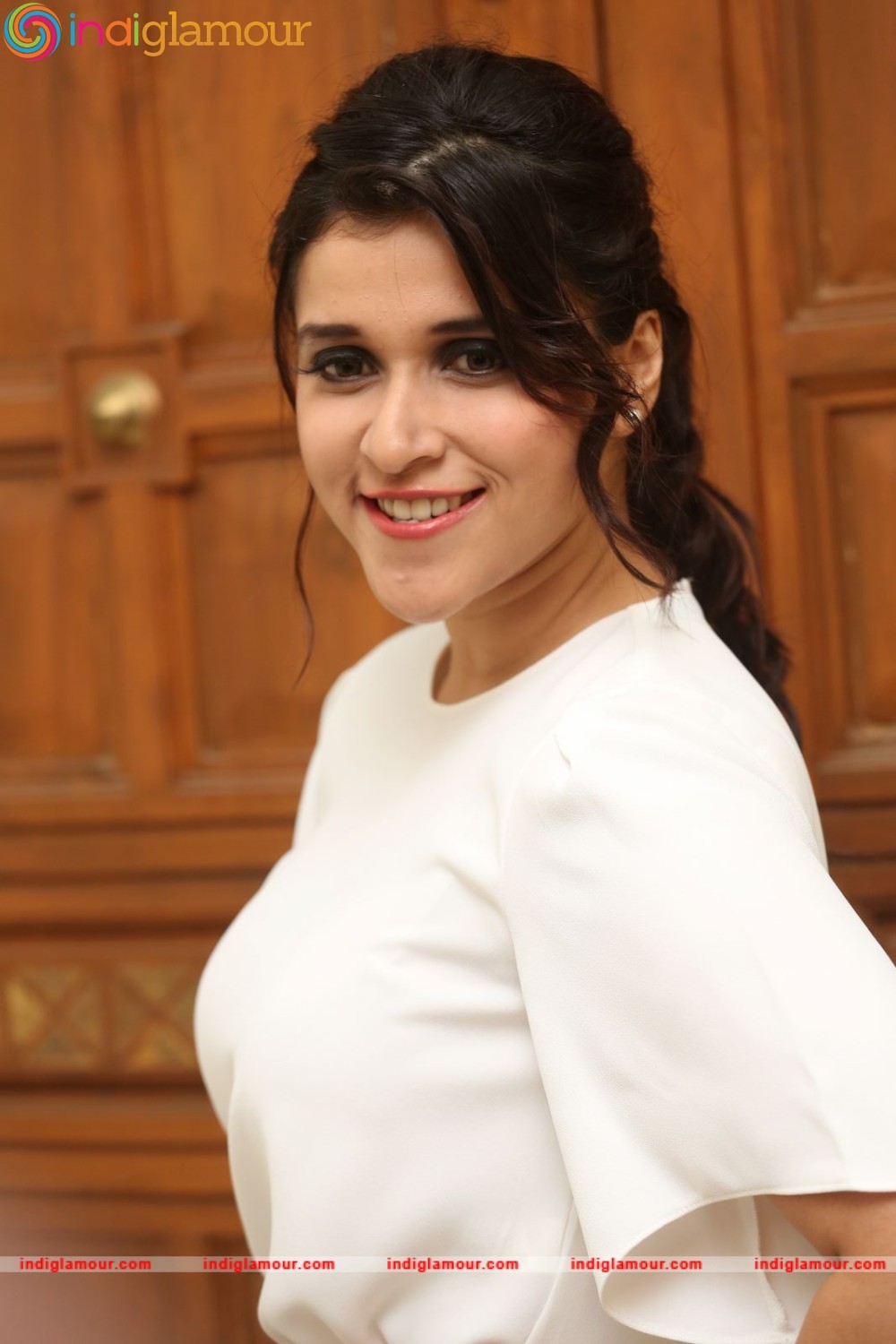 Mannara Actress hd photo