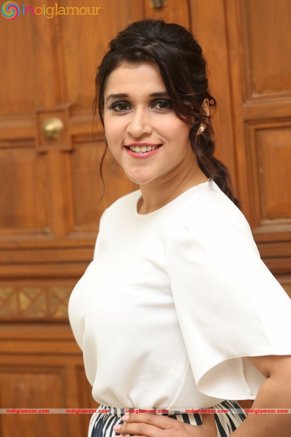 Mannara Actress hd photo