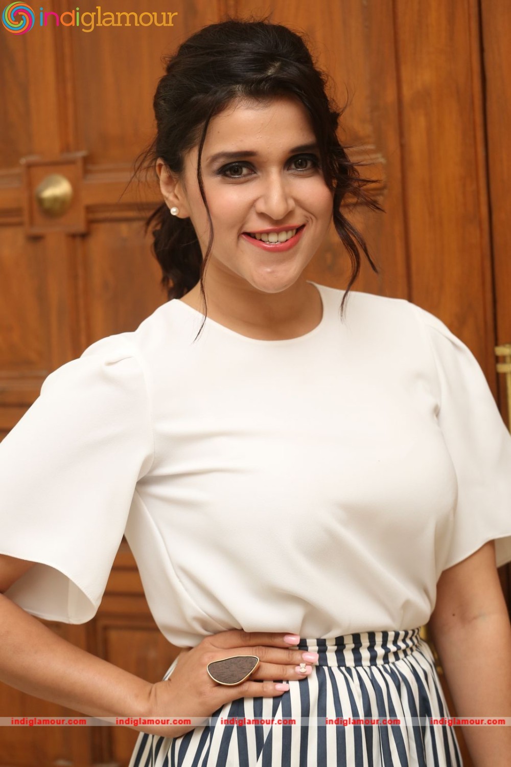 Mannara Actress hd photo