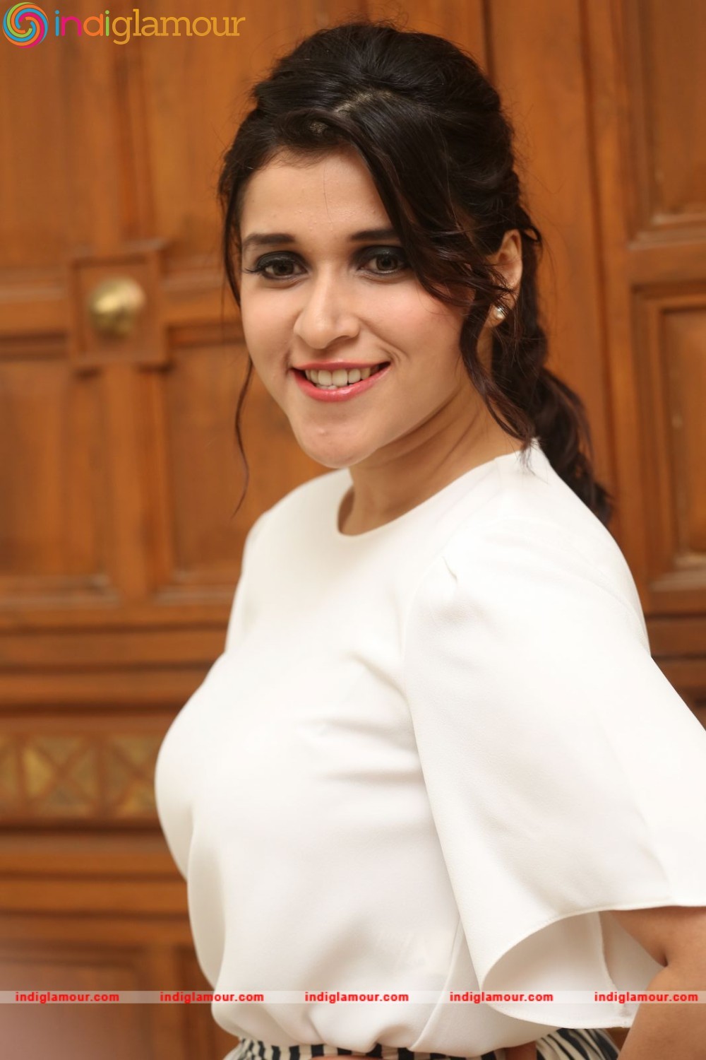 Mannara Actress hd photo