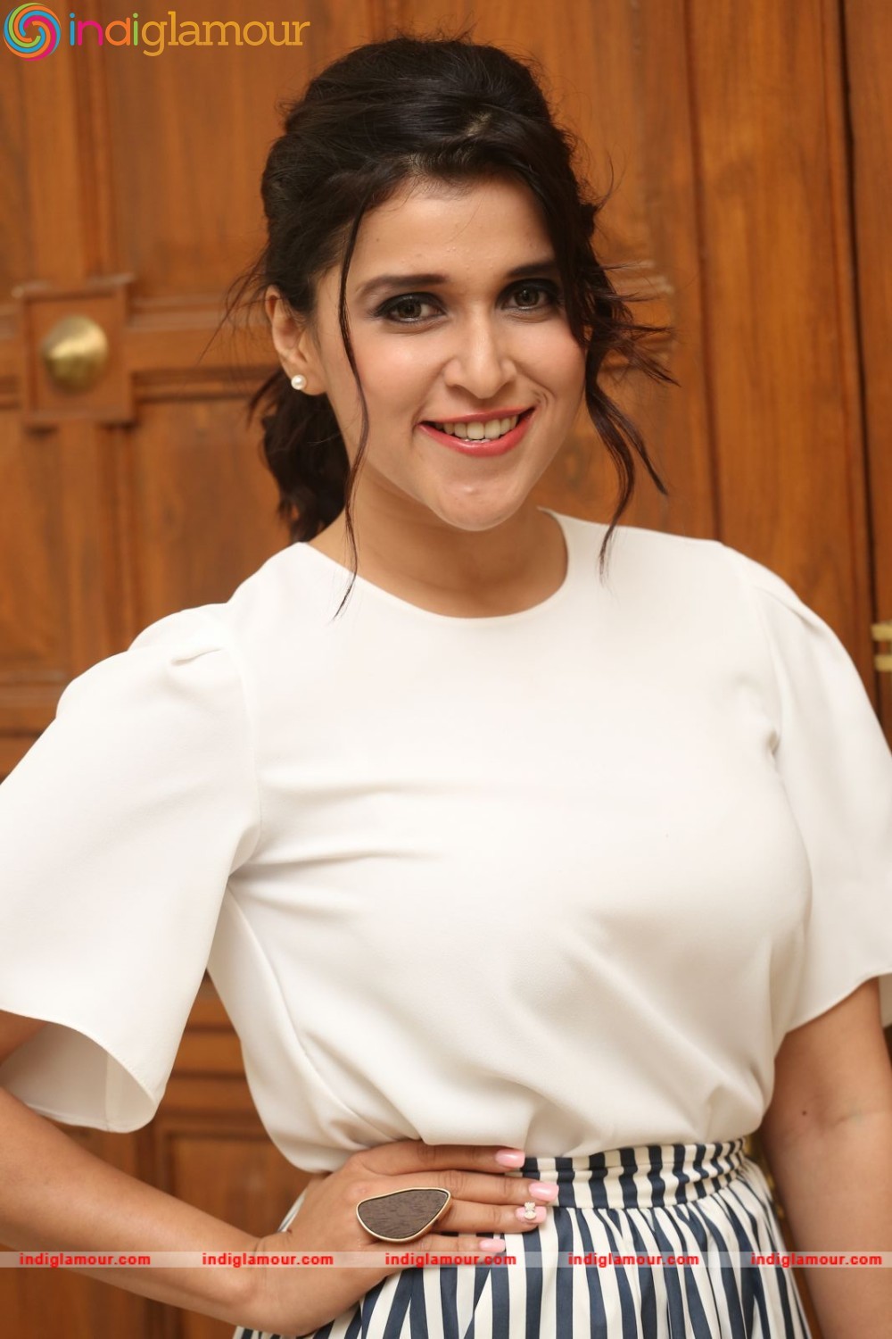 Mannara Actress hd photo