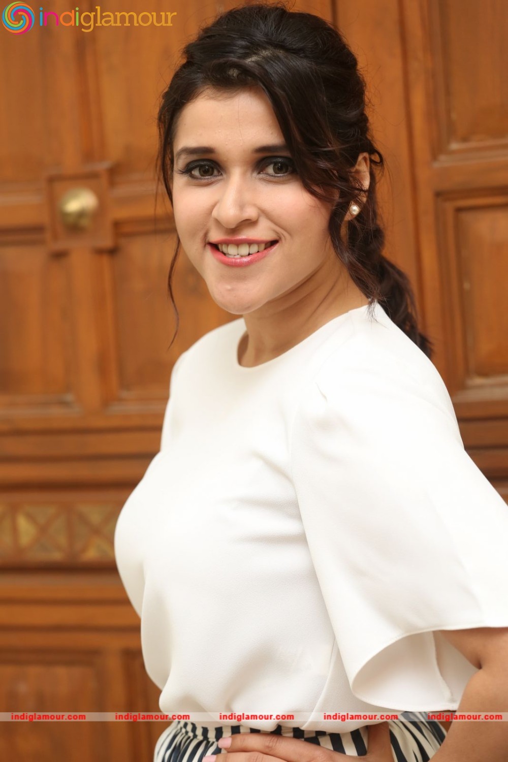 Mannara Actress hd photo
