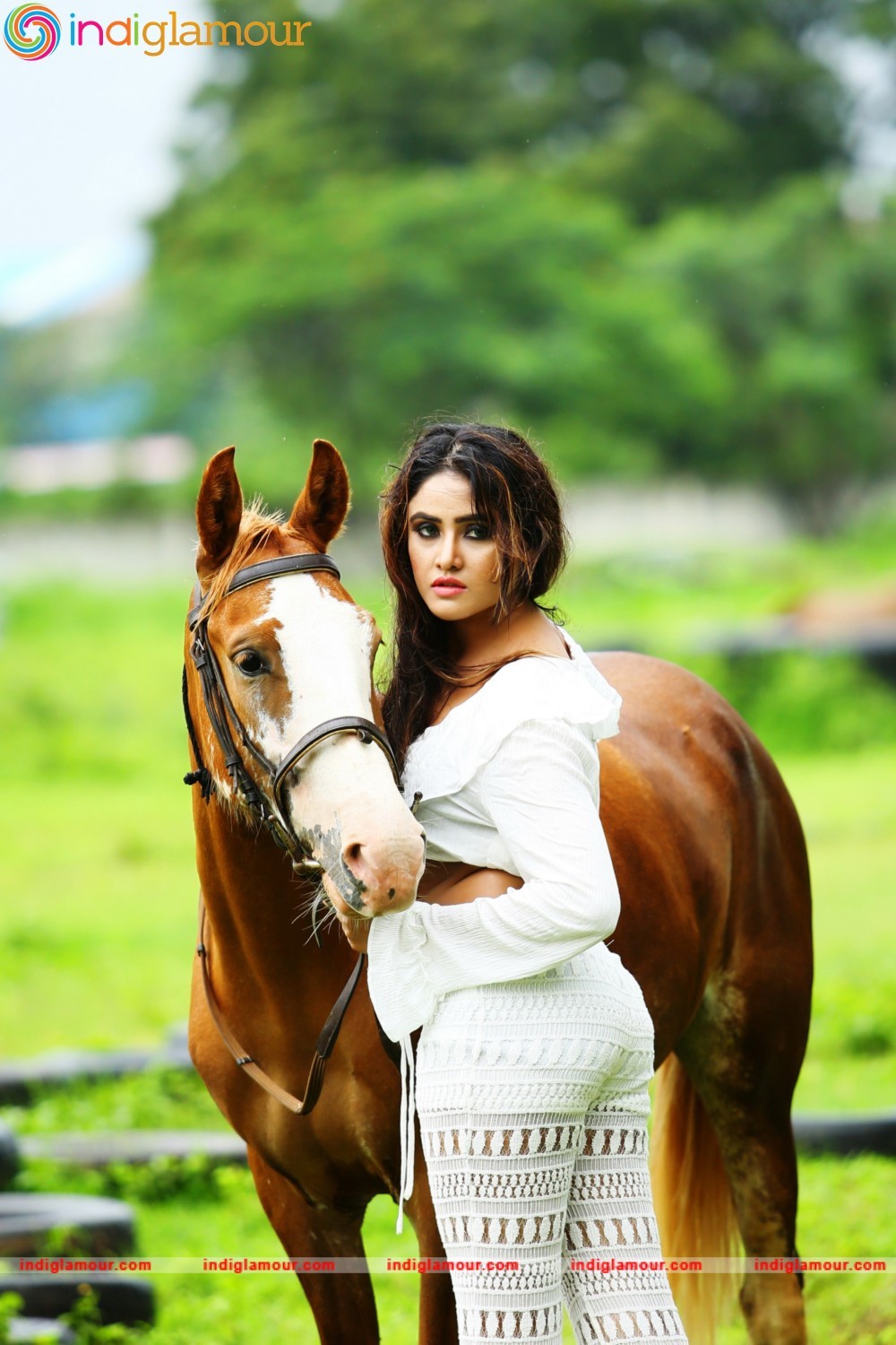 Sony Charishta Glamourous Photos Actress hd photo