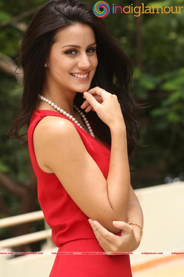 Larissa Bonesi Actress hd photo