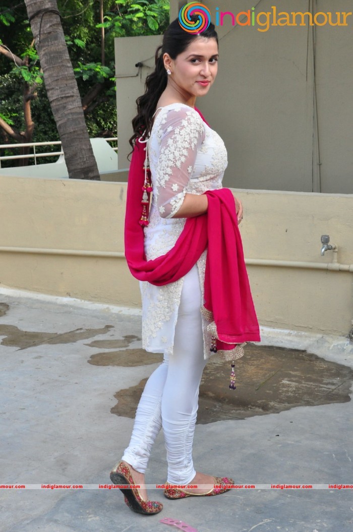Mannara Chopra Actress hd photo