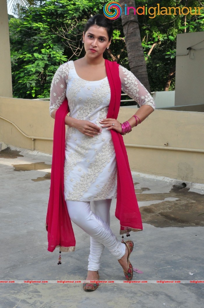 Mannara Chopra Actress hd photo